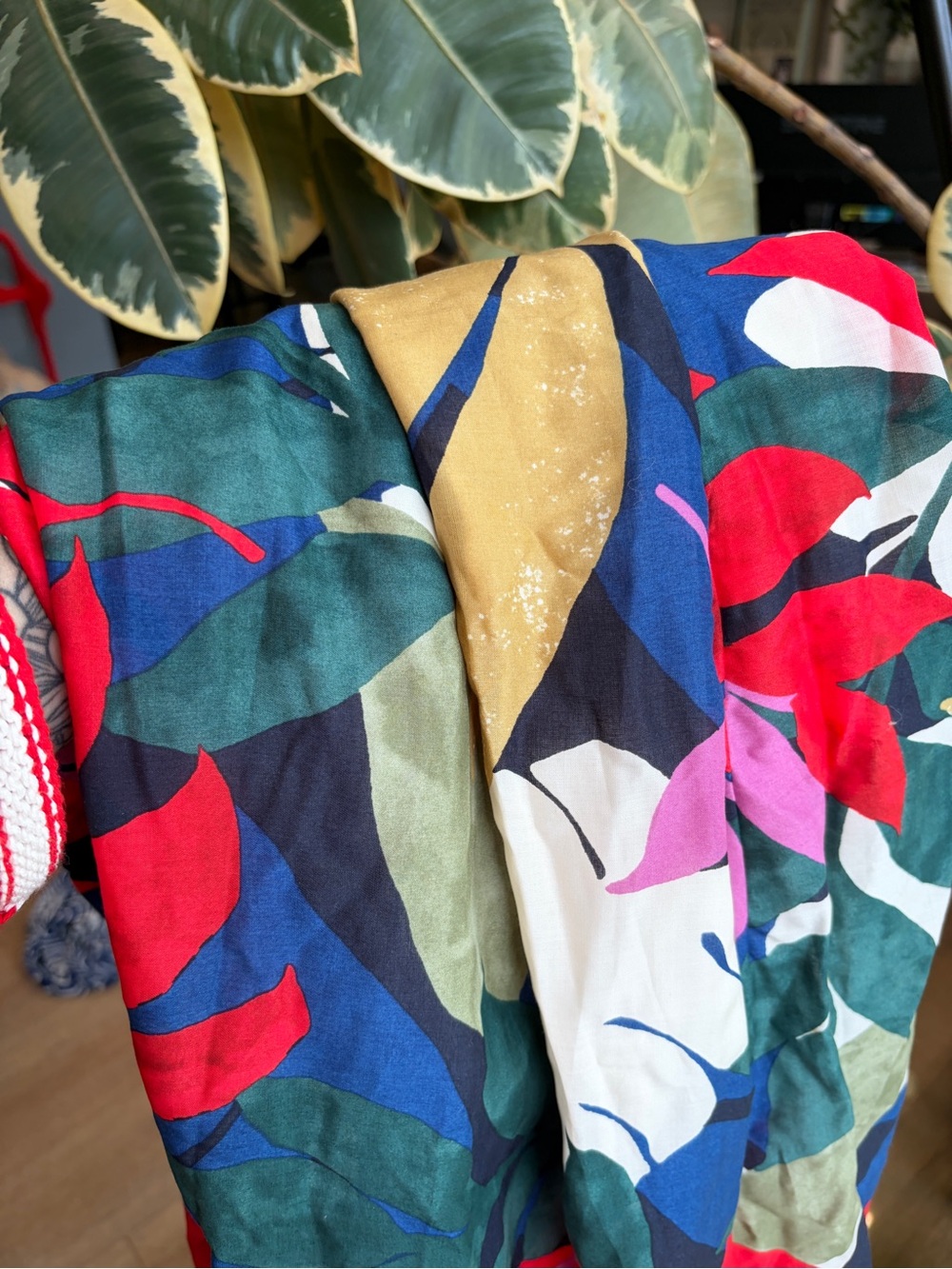 A New Day Tropical Leaf Midi Dress Size Medium Colorful Resort Dress - Picture 9 of 9